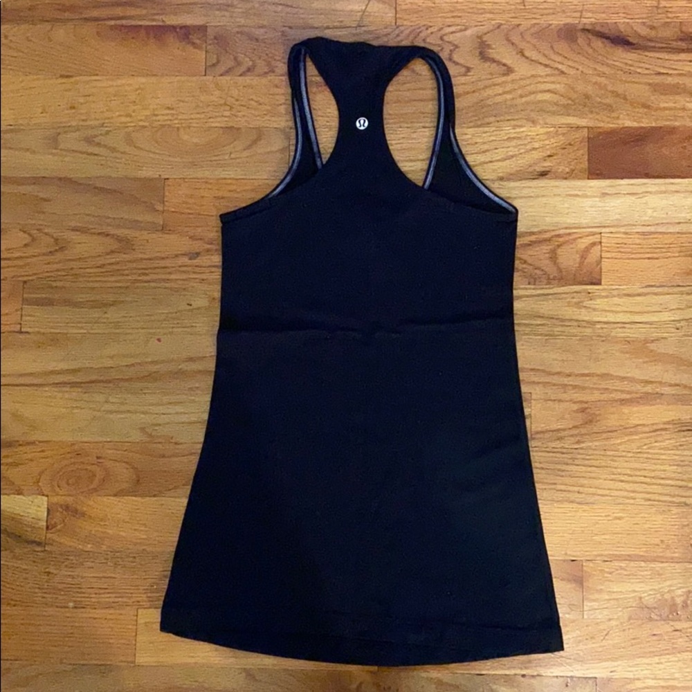 Lululemon black workout tank size 4